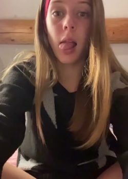 Werita Linda Masturbándose En Varias Poses 7