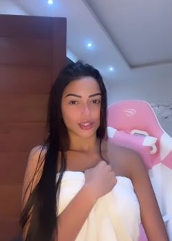 Morenita Preciosa Streamer + Vídeo 3