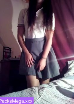 Colegiala De Panocha Rosadita+ vídeo Tocandose 4