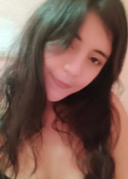 Piba De Tetas Pequeñas Y Rico Culo 3