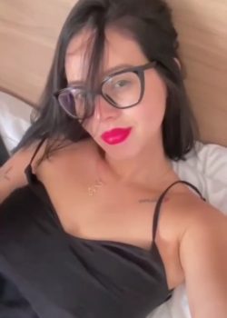 Putita Ricolina De Lentes 3