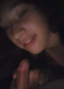 Jovencita Tragona + 2 Videos 19