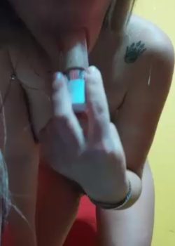 Mina Culona De Barrio Se Masturba Con Varias Cositas 7