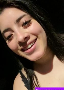 Meli se da full dedos en la rosadita 6