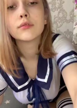 Rica Rubia Uniformada Se Da Duro Por La Conchita 3