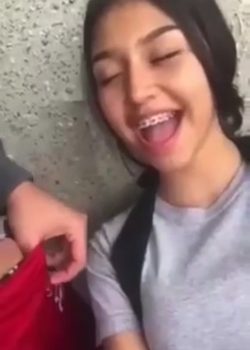 Le gusta la verga de sus compañeros 1